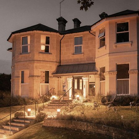 Leighton House - Boutique Guesthouse 바스 외부 사진 The main house at night