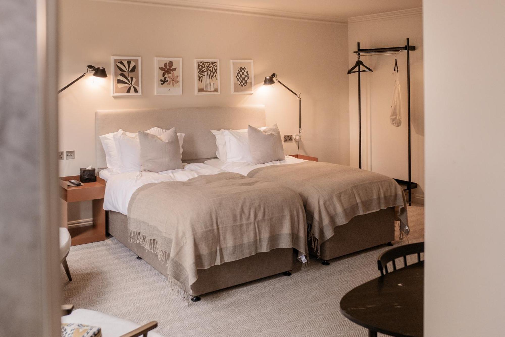 Leighton House - Boutique Guesthouse 바스 외부 사진 A room at the Hotel