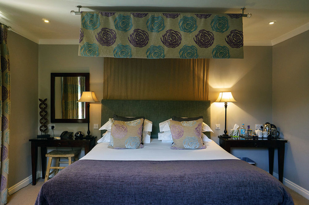 Leighton House - Boutique Guesthouse 바스 외부 사진 A bedroom at the hotel